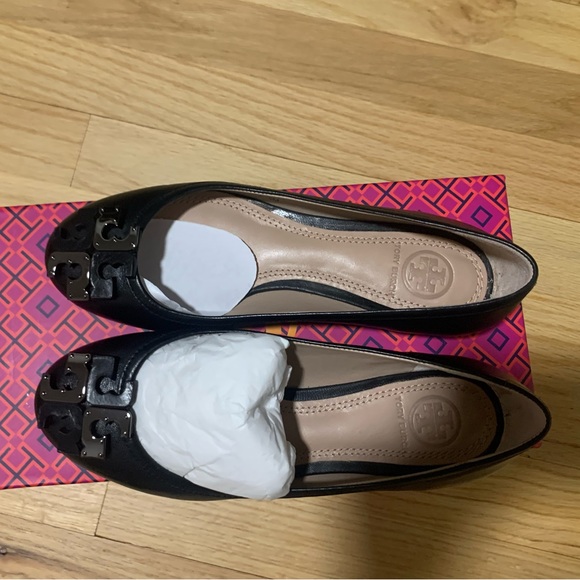 Tory Burch flats - Picture 2 of 5